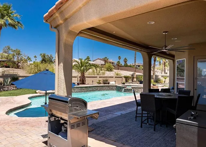 Holiday home Luxury Residential Estates Pool Firepit